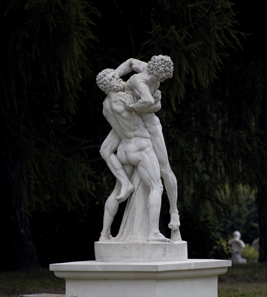 Геркулес и Антей. Группа. Неизвестный скульптор. Вторая половина XVIII века 